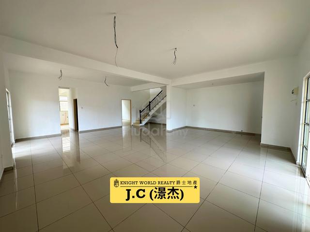 [Rare Corner Lot 4000 sqft big land ] 2 Storey in Taman Permai Jaya BM 1