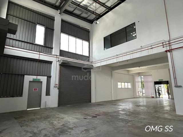 Gateway 16 Bandar Bukit Raja 1.5 Storey Semi D Factory Warehouse 1
