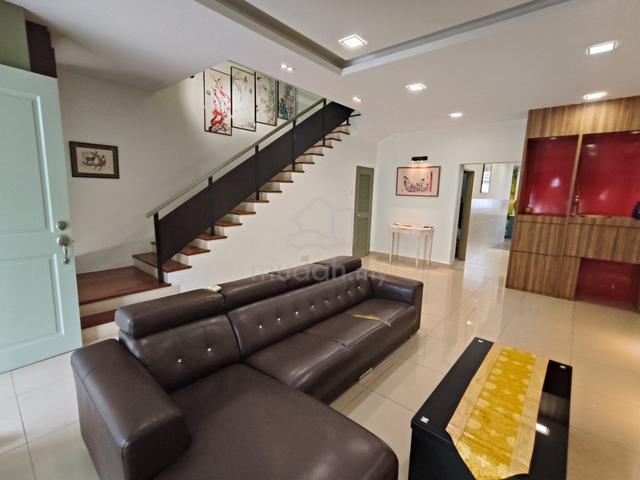 Nice Renovated 2-Sty Intermediate 4R3B Bdr Putera 2 Klang for Rent 1