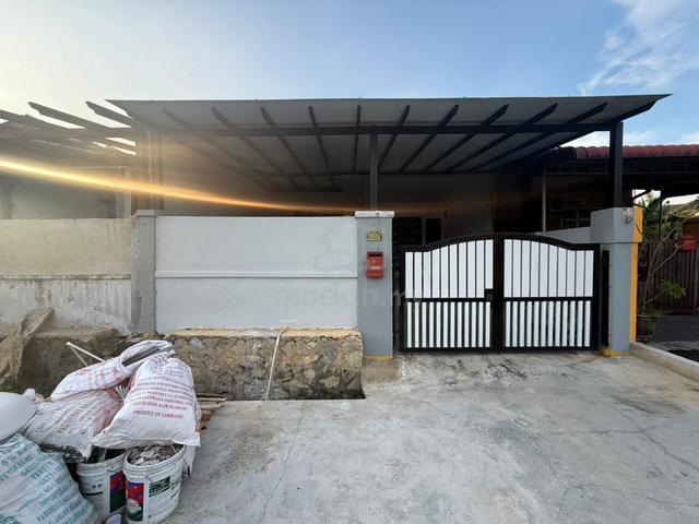 Taman Semarak Single Storey Terrace House 3bed Nilai Negeri Sembilan 1
