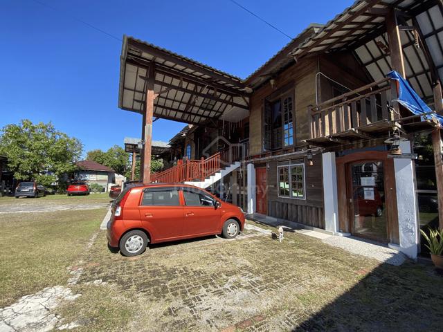 Labuan Gersik / Saguking / Jawa / Parit Semi-Detached House For Rent 1