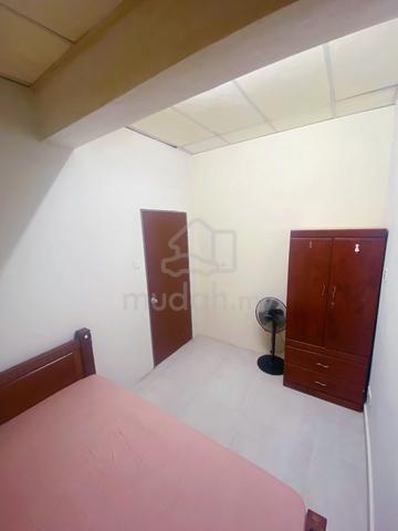 FULLY FURNISHED Bilik Single (WANITA) - Melawati Mall, TMN MELAWATI 1