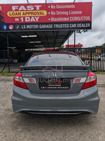2013 Honda CIVIC 1.8 S (A) - 4