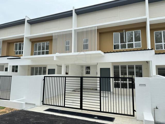 (Completed unit Freehold) double Terrace Taman Serkam Ria, Merlimau 1