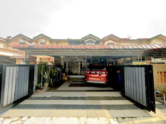 RENOVATED 2 Storey Terrace Jalan Kerongsang Bandar Puteri Klang 1