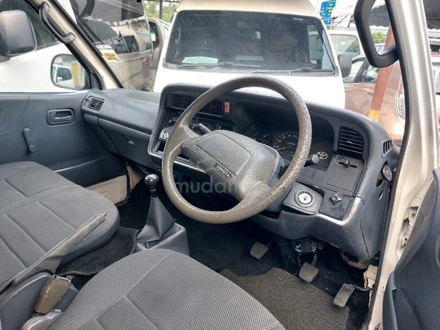 Toyota HIACE 2.0 LH112 (PETROL) WINDOW VAN - 4