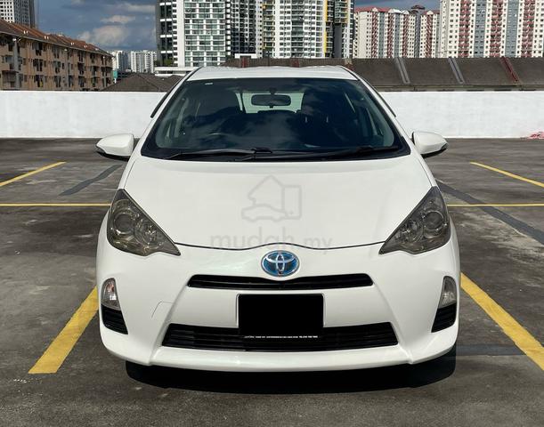 Toyota PRIUS C 1.5 HYBRID 1OWN /ORI PAINT/ F-SERVC - 2