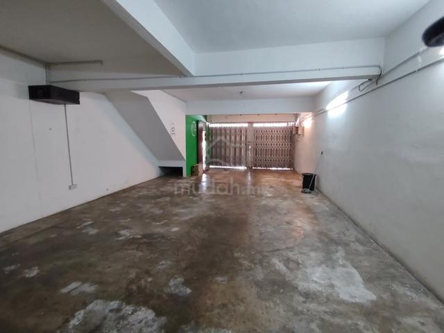 20x75 2 stry shop facing main road, sasaran, sg buloh,, Kuala selangor 1