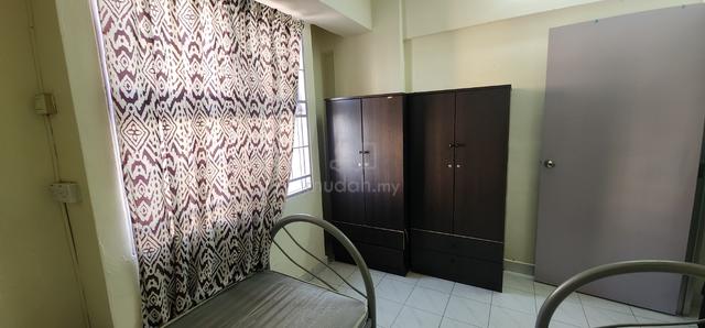 No Deposit Bilik Single Wanita di Brunsfield 1