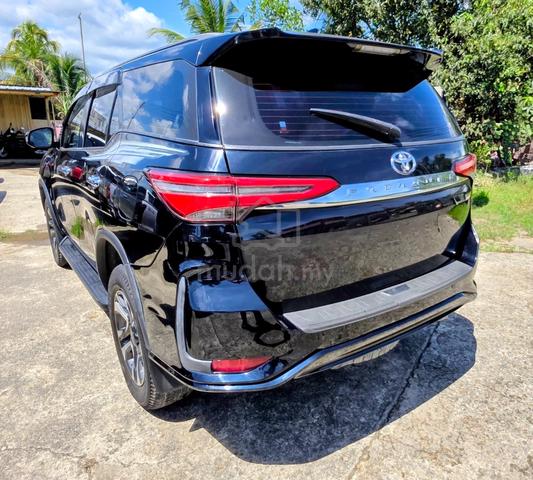 2018 Toyota FORTUNER 2.4L 4x4 (Auto) - 5