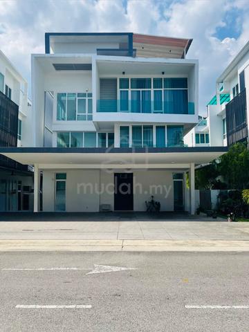 3.5 Storey Bungalow With Lift Aspen Garden Residence Cyberjaya 1