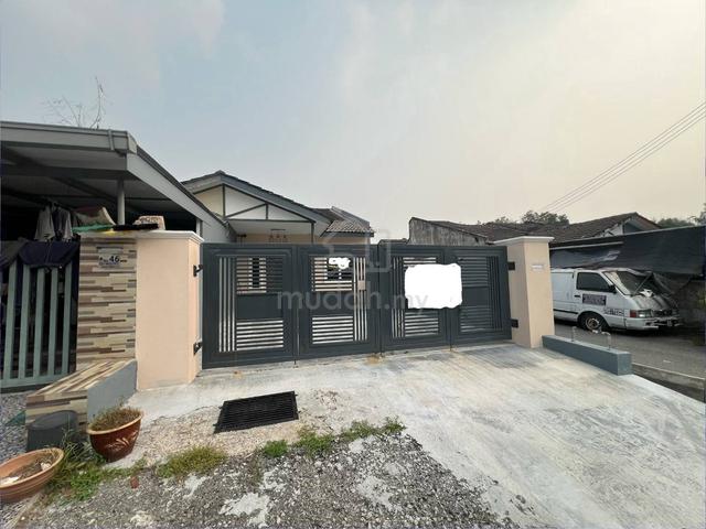 FREEHOLD | END LOT | 1 Storey Terrace Widuri Bukit Sentosa Beruntung 1