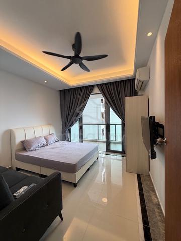 R&F Princess cove / Balcony room / JB town / walking to CIQ / Seaview 1