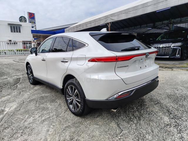 2023 Toyota Harrier 2.0 G 13,000km Grade 5A - 3
