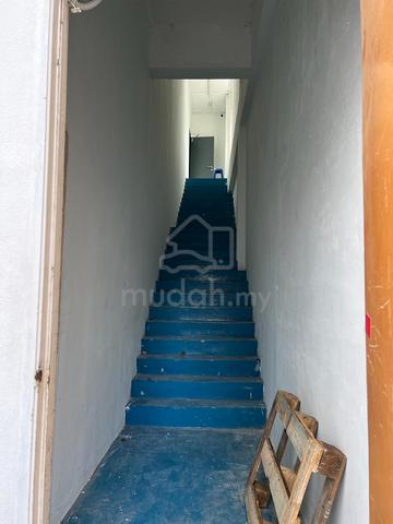 Diamond Valley Factory Warehouse Bayan Maung Lepas 14000sf Rare unit 4