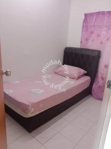 Single Room Sutramas Apartment 1