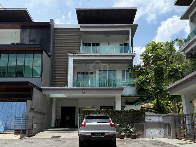 Corner 3 STOREY SEMI DETACHED, BEVERLY HEIGHTS, AMPANG 1