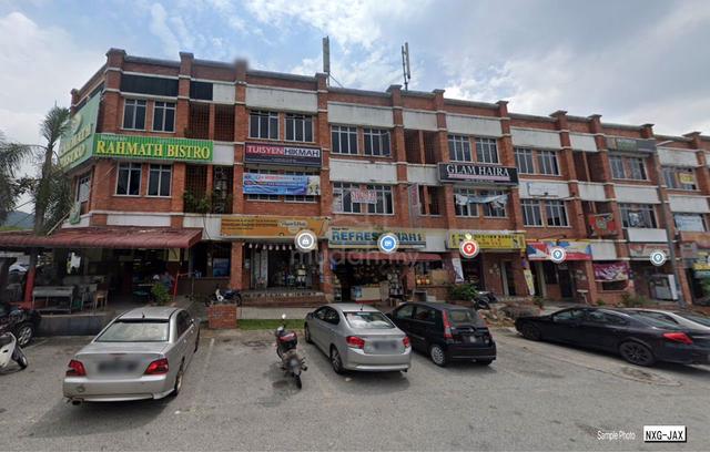 For sale Alam budiman sek u10 shah alam 3 sty shoplot 22x75 value buy 1
