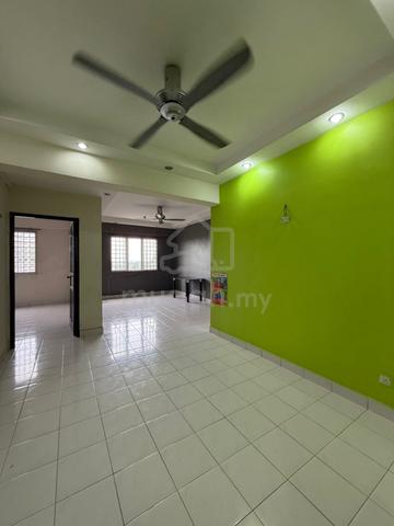 Persiaran Tanjung Apartment 1