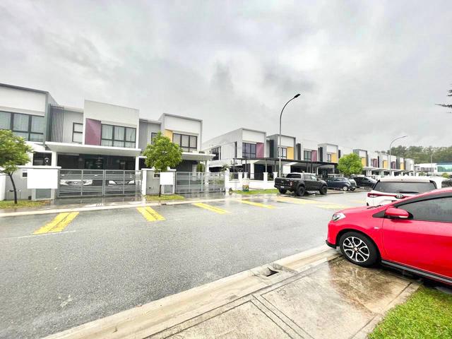 (PALING MURAH + DEPOSIT RM1K) Double Storey Dahlia Clover Cahaya Alam 2