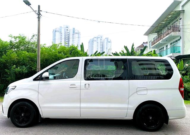 Hyundai GRAND STAREX 2.5 ROYALE 12 SEATER 2018 - 3