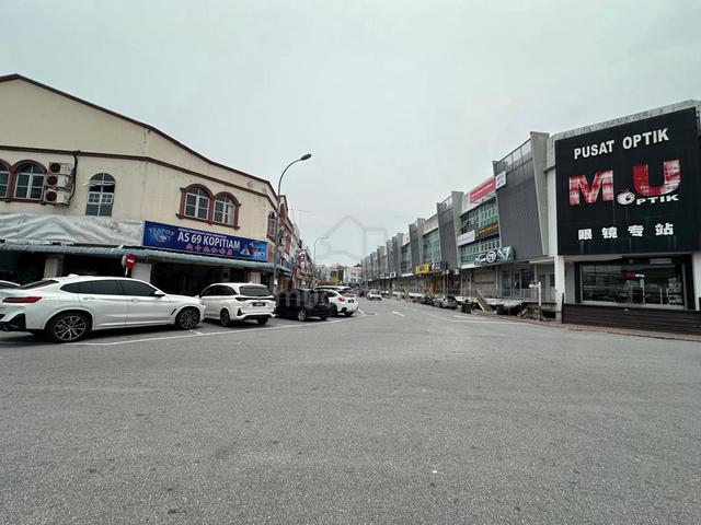 Simpang Kuala Alor Setar Corner Shoplot Ground Floor For Rent 1