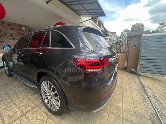 2021 Mercedes GLC200 2.0 L AMG with Good Condition - 5