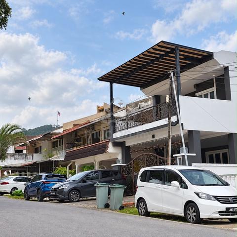 5 Rooms & Renovated Double Storey Terrace Bukit Beruang Manipal MMU 1
