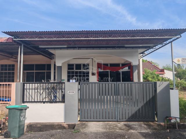 END LOT - TAMAN DESA ENGGANG - 1-Storey Terrace FOR RENT 1