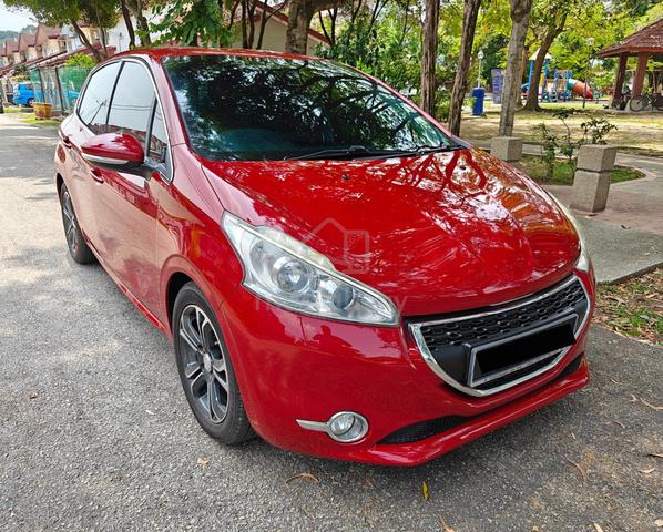 Peugeot 208 1.6 (A), 2014 - 1