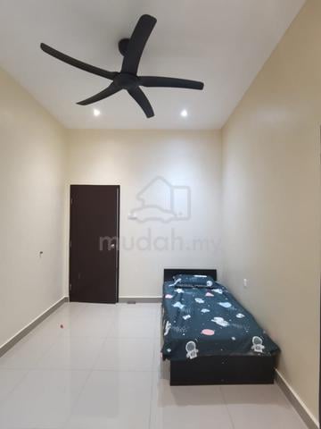 2 Rooms with Private Bathroom Available for Rent – Telok Gadong, Klang 1