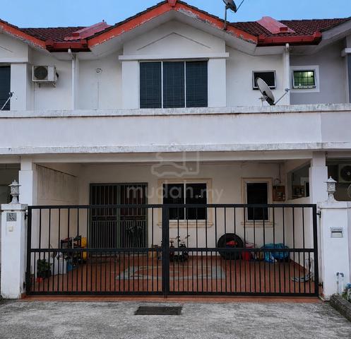 Double storey terrace at RPR Batu 6 Miri 1