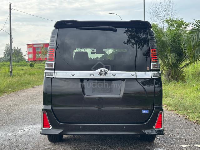 2021 Toyota VOXY 2.0 ZS KIRAMEKI (A) GOOD CONDITIO - 5