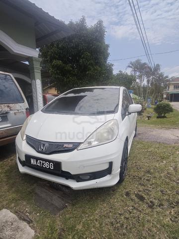 2014 Honda JAZZ 1.3 HYBRID FACELIFT (A) - 1