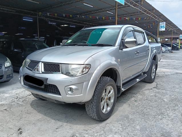 *13 Mitsubishi TRITON 2.5 VGT (A) *BOLEH LOAN* - 2