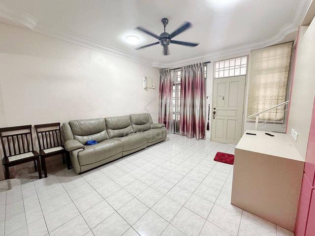 Jalan Jasa Mutiara Rini @ Fully Renovated Unit 1