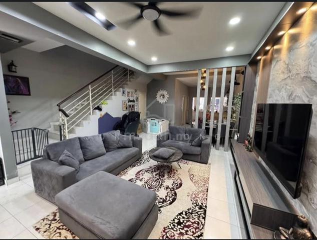 House for Rent – Comes with Airconds, Water Heaters & Furniture 1