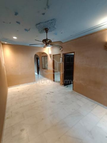 JB Single Storey Terrace @ Tampoi / Below market value 1