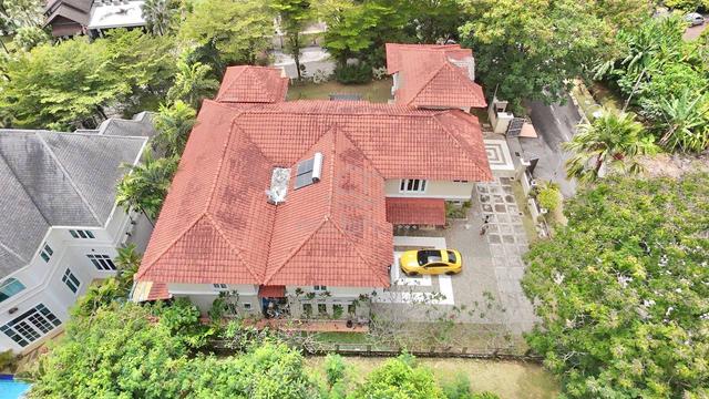 Unit Tercantik ‼️ Corner Lot bungalow Impian Golf,Kajang 1