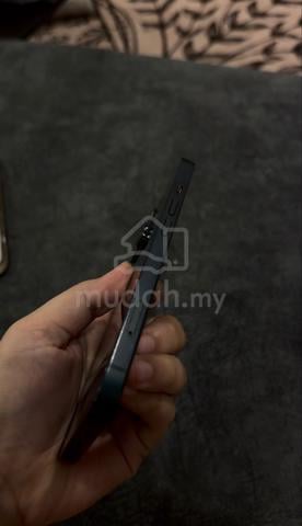 iPhone 13 128GB - photo 3 of 4