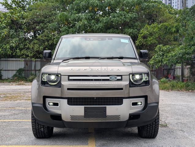 KHAKi G 2023 LAND ROVER DEFENDER 3.0 110 X-DYNAMIC - 2