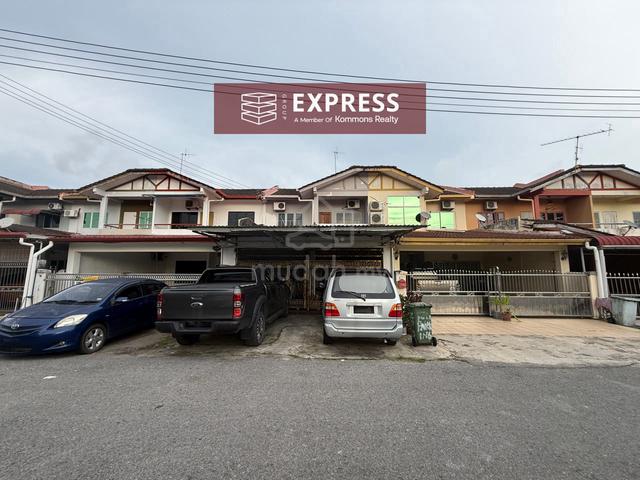 Double Storey Terrace Inter House at Paradise Park, Senadin 1