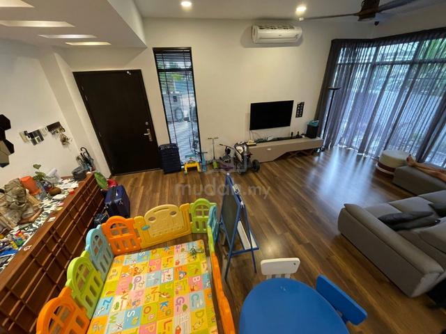Luxury Taman Jenderam Harmoni Renovated Semi-D Fully Furnished Dengkil 1