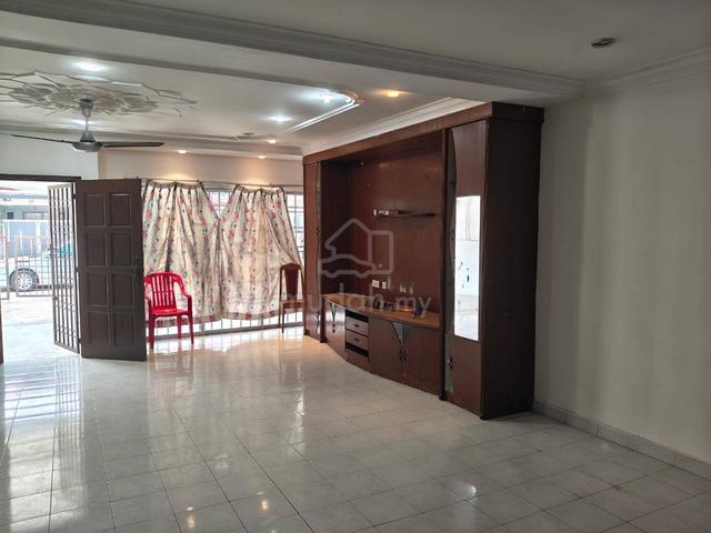 Bandar Putra Kulai Double Storey Terrace @ 4 Bedroom IOI Mall senai 1
