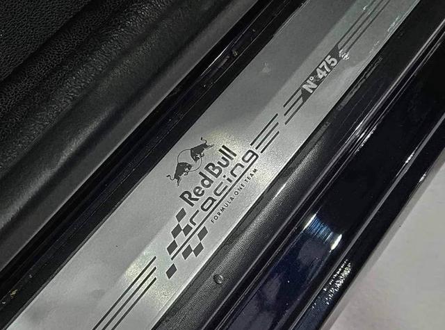 Renault MEGANE RB8 265 Limited Edition - 5