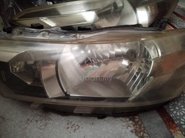 Headlamp Vios ncp150  - photo 4 of 5