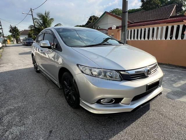 Honda CIVIC FB 1.8 - 4