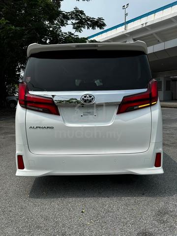 Toyota Alphard 2.5 SC 2022 FULL OPTIONS - 3