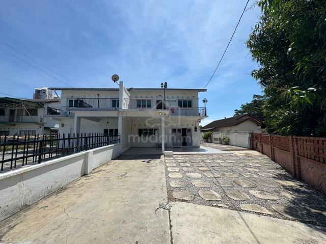 FULLY RENOVATED! 2 Storey Semi D, Taman Tay Boon Seng, Klebang Melaka 1