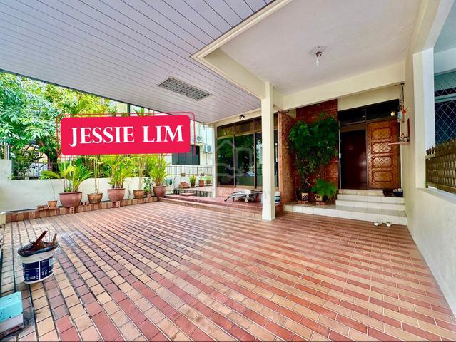 WORTH BUY Paya Terubong 2.5 Storey terrace corner BIG SPACE CORNER 1